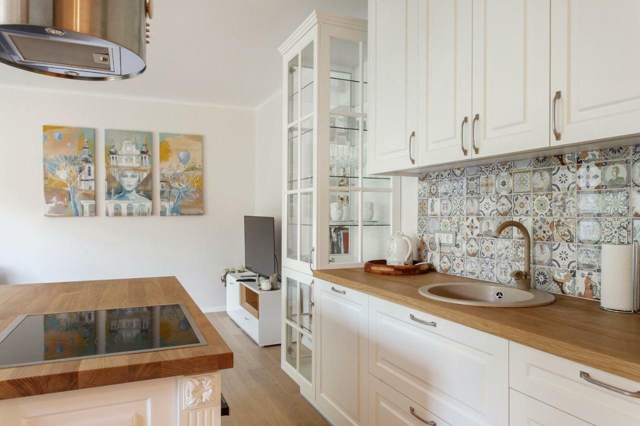 #Stayhere 3Bdr Modern & Stylish Apartment - Heart Of Old Town By Houseys VNO Dış mekan fotoğraf